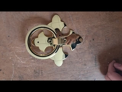 ইউরোপীয় সহজ বায়ুমণ্ডলীয় কফিন হ্যান্ডেল ক্রস এজ আলংকারিক ফুল সেট